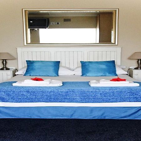 The Russel Hotel Книсна Номер фото